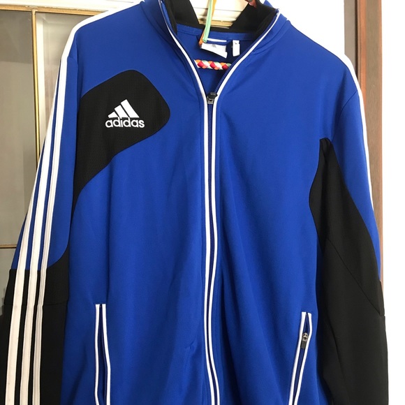Adidas sweater NEW - Picture 1 of 3